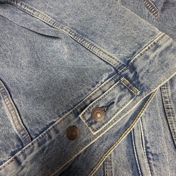 Levi's Light Blue Denim Jacket vintage style trucker jacket - Picture 5 of 5